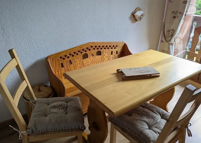 Face à La Dent D'oche * Bernex